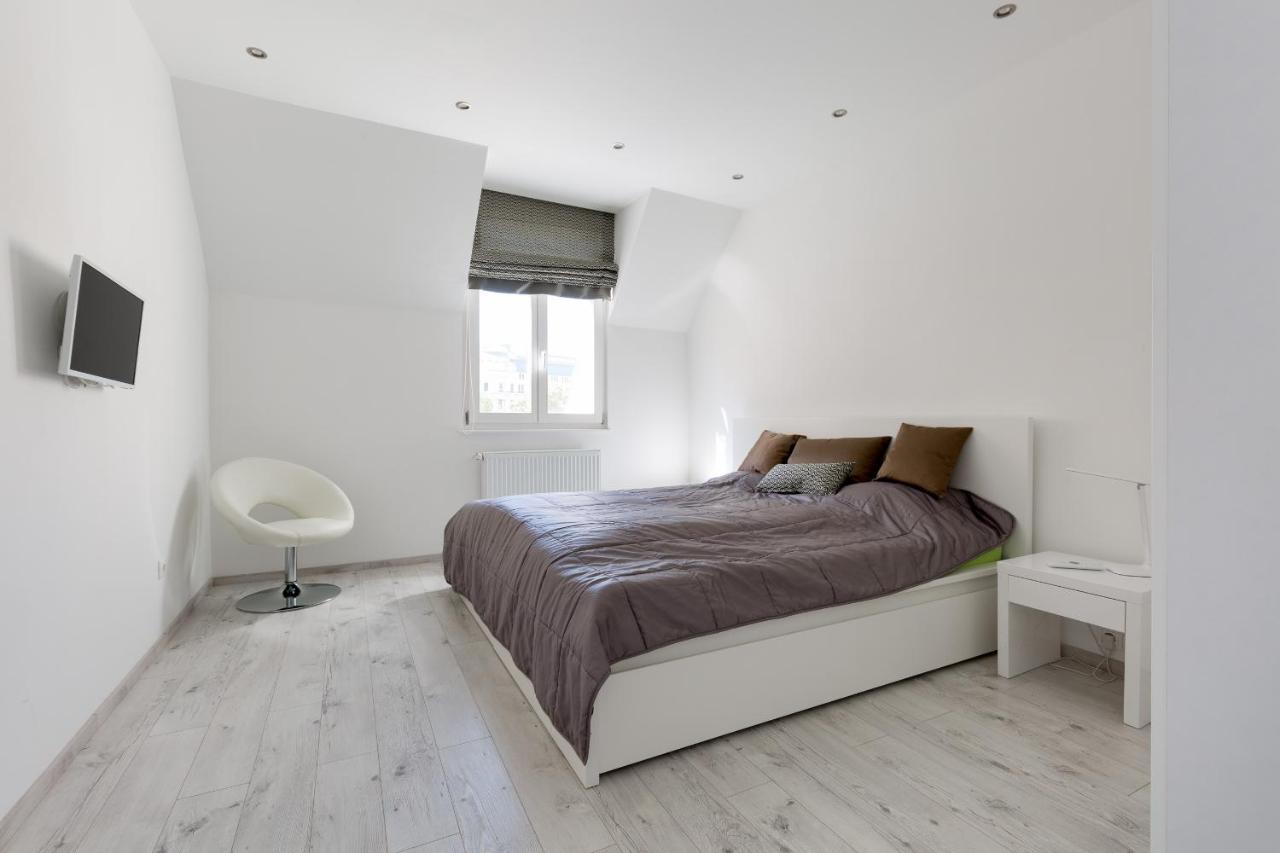 Budapest Central Square 2 Bedrooms Suite - Michaelides Voeroesmarty Square Residences Exterior foto